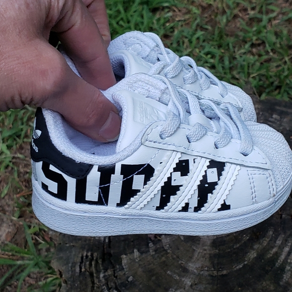 Adidas Superstar XXL Print Sneakers Toddlers Size 4. Like New Condition! - Picture 6 of 14